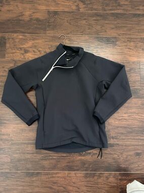 Nike Men's Black Performance Jacket with White Zip Accent